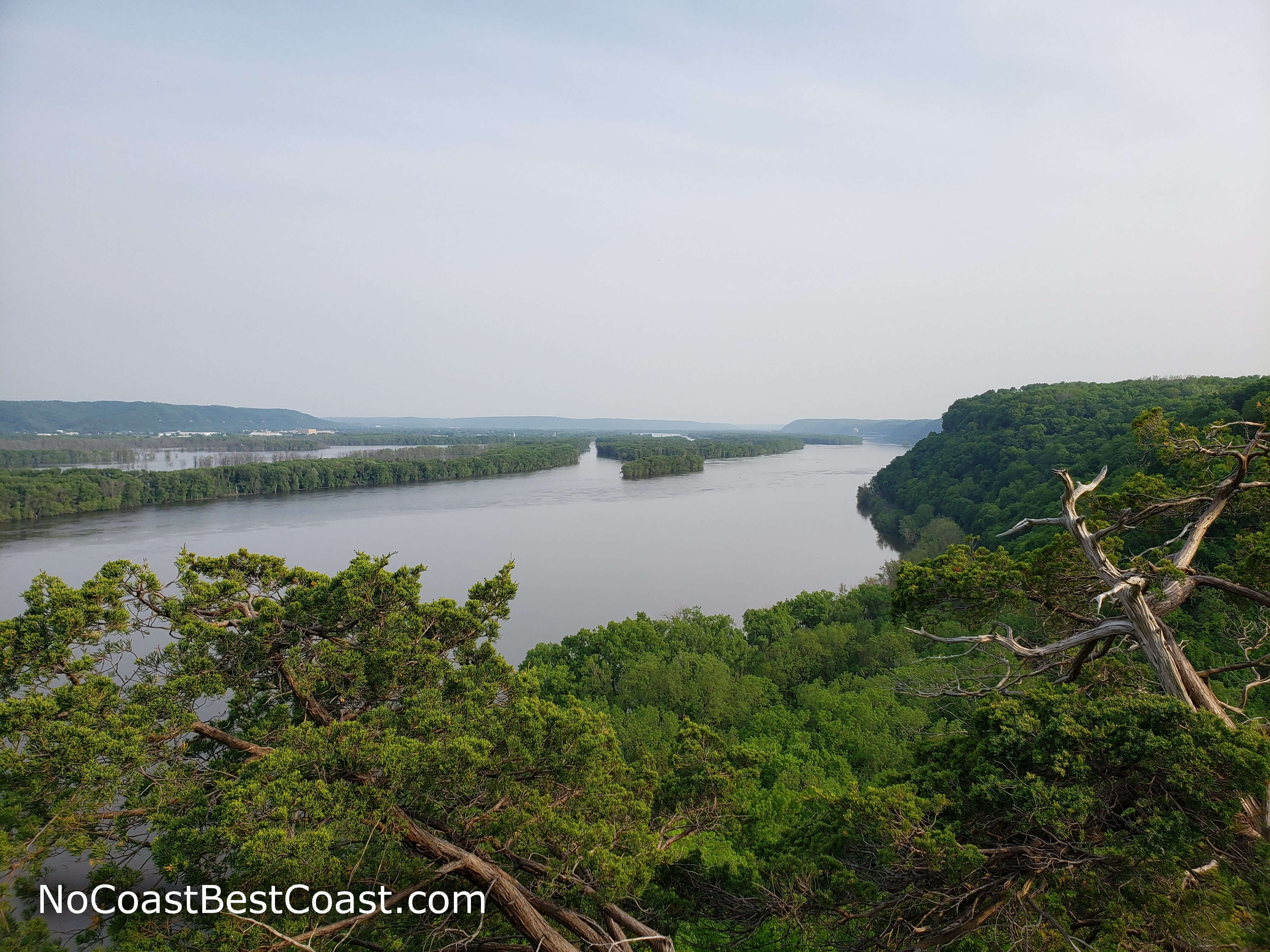 The view of the Mississippi from Hanging Rock