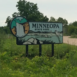 The Minneopa State Park sign
