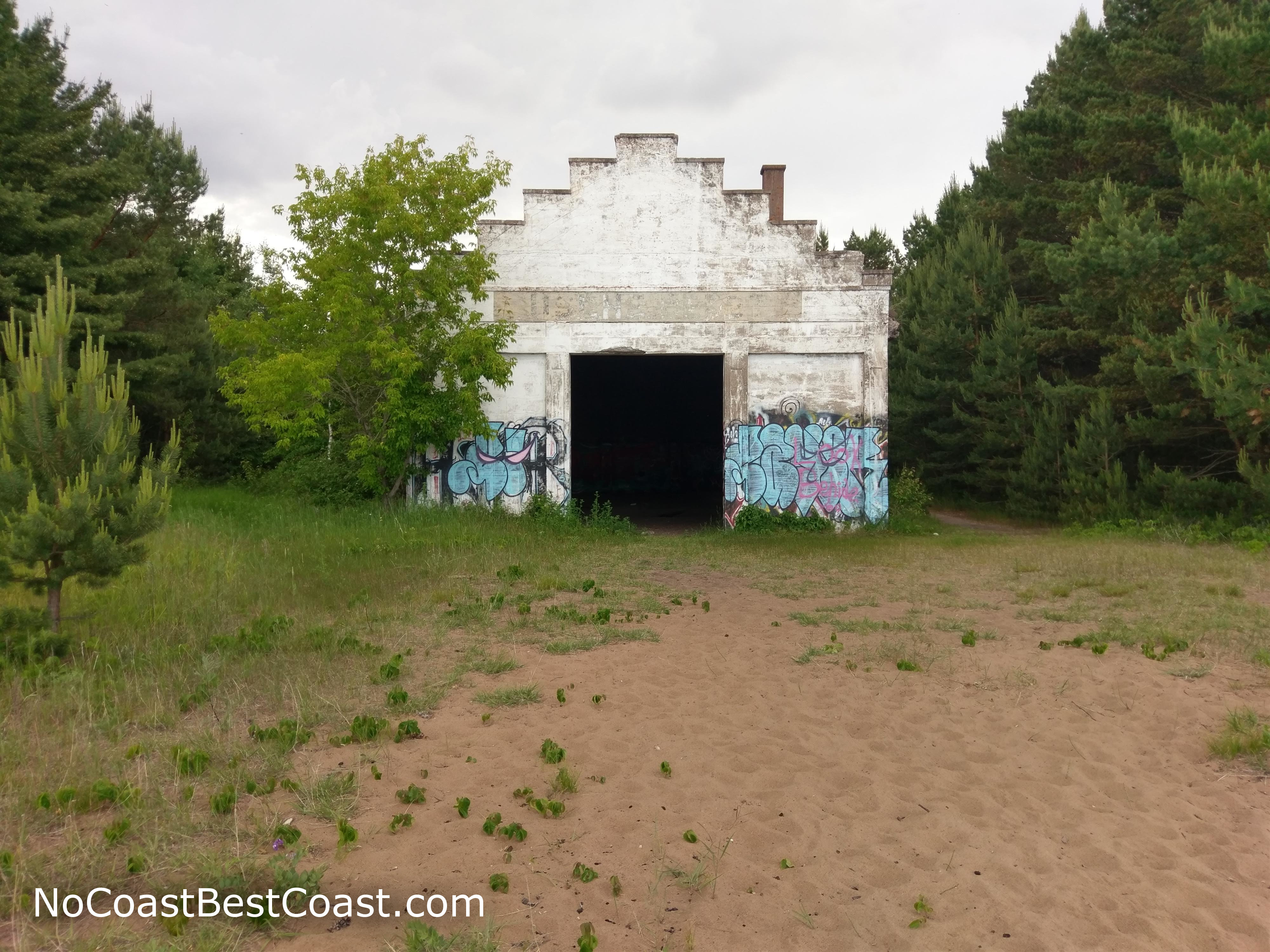 This ruined building is an interesting attraction for urban explorers or graffiti aficionados